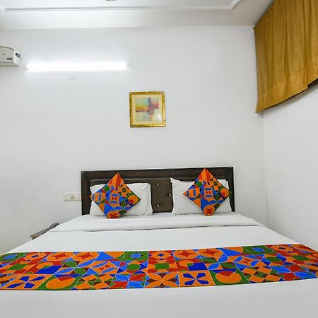 Fabexpress Diamond Sec 45 Hotel Chandigarh Luaran gambar