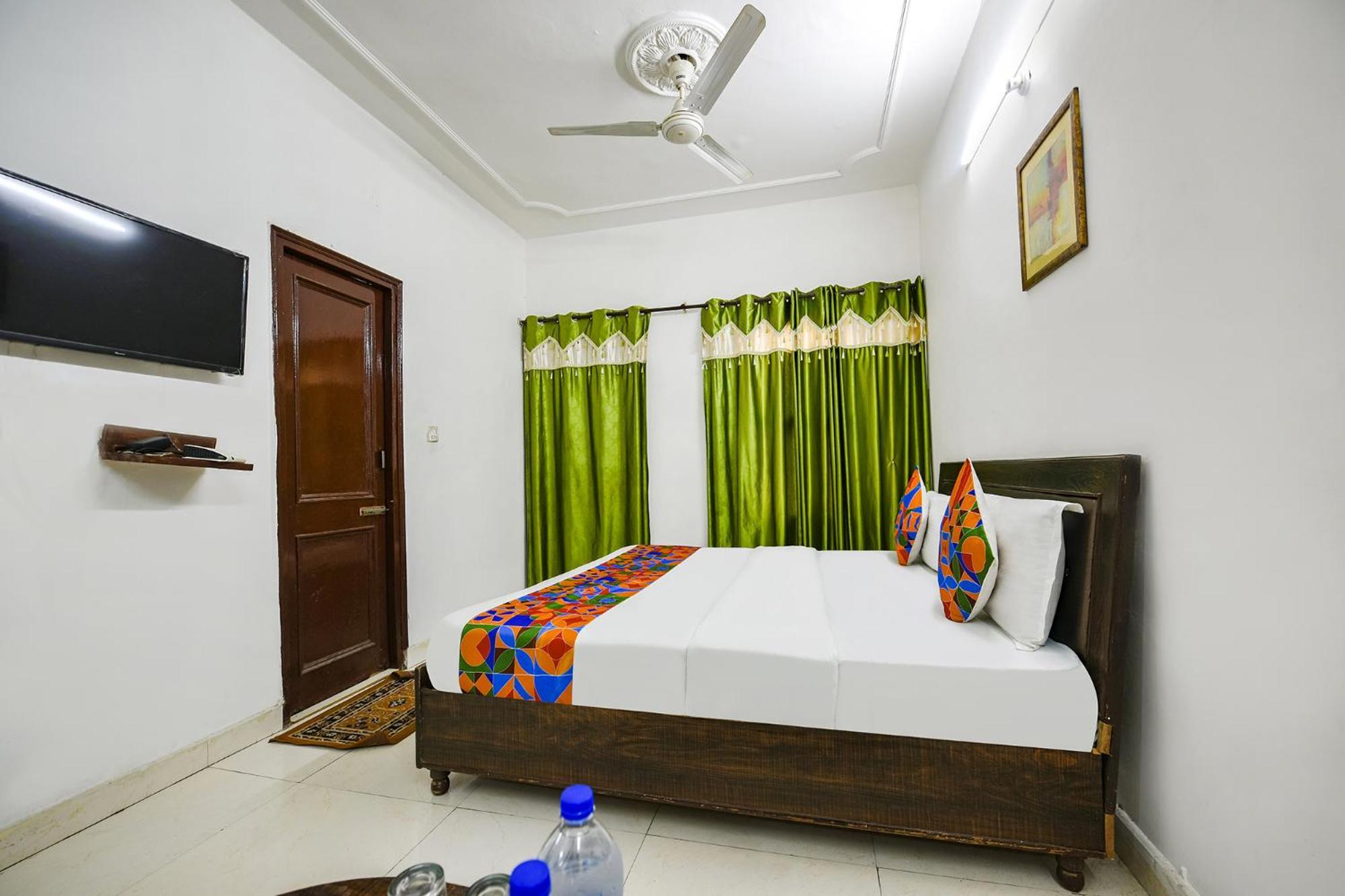 Fabexpress Diamond Sec 45 Hotel Chandigarh Luaran gambar