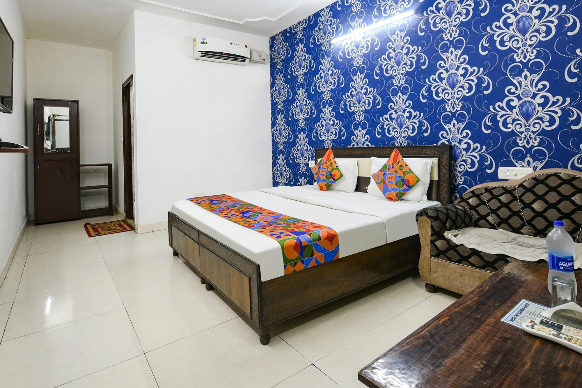 Fabexpress Diamond Sec 45 Hotel Chandigarh Luaran gambar