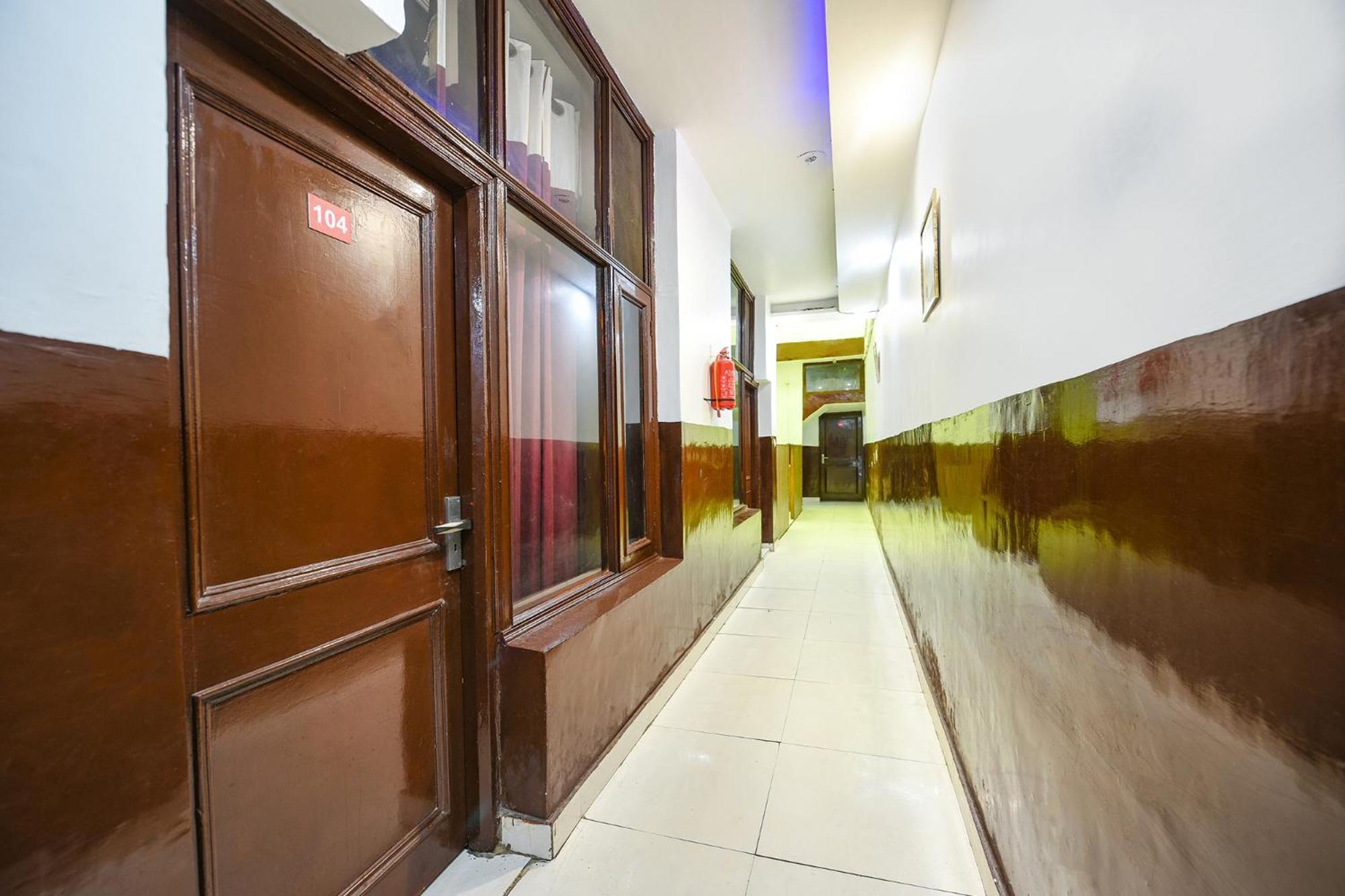 Fabexpress Diamond Sec 45 Hotel Chandigarh Luaran gambar