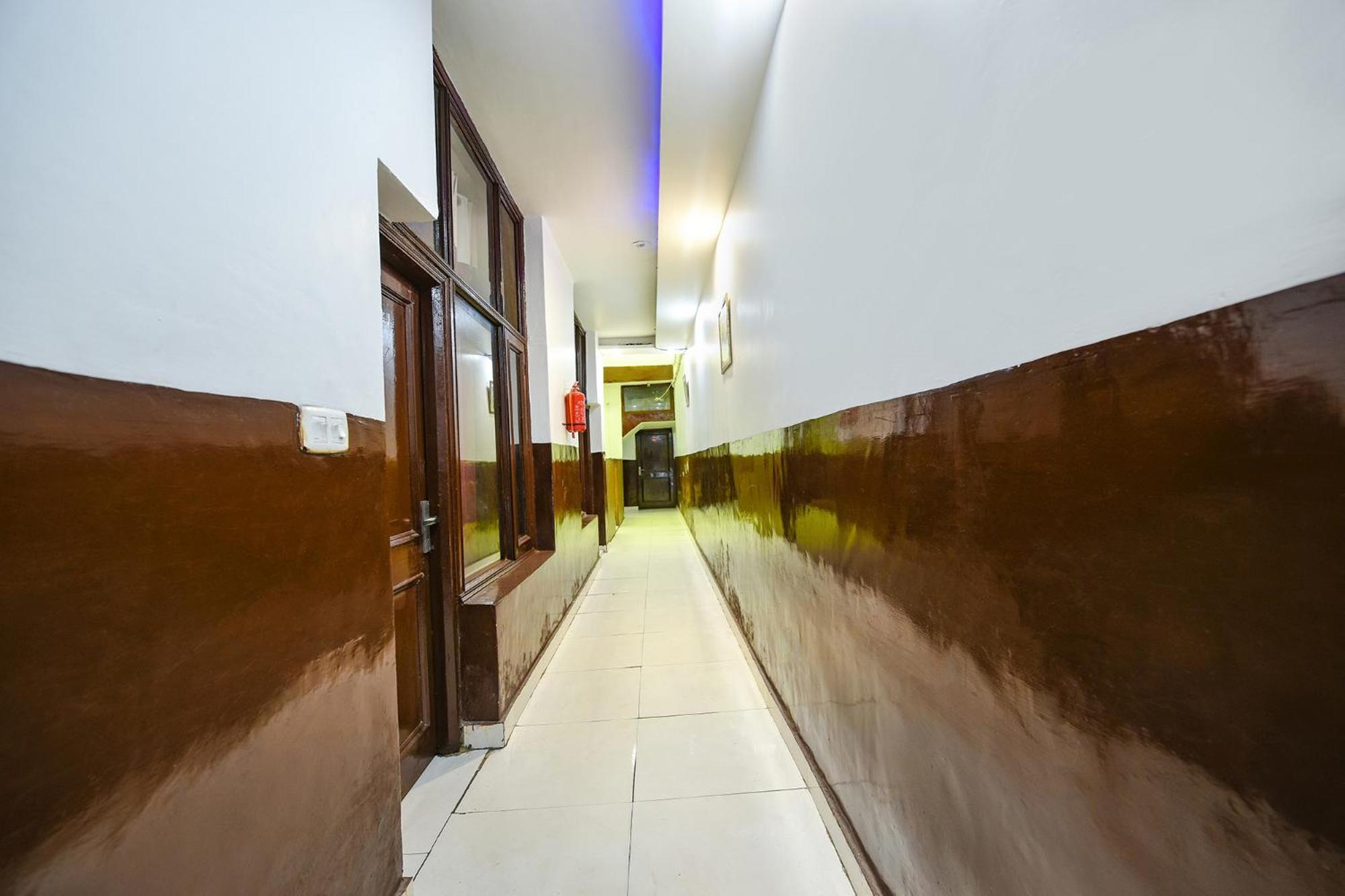 Fabexpress Diamond Sec 45 Hotel Chandigarh Luaran gambar