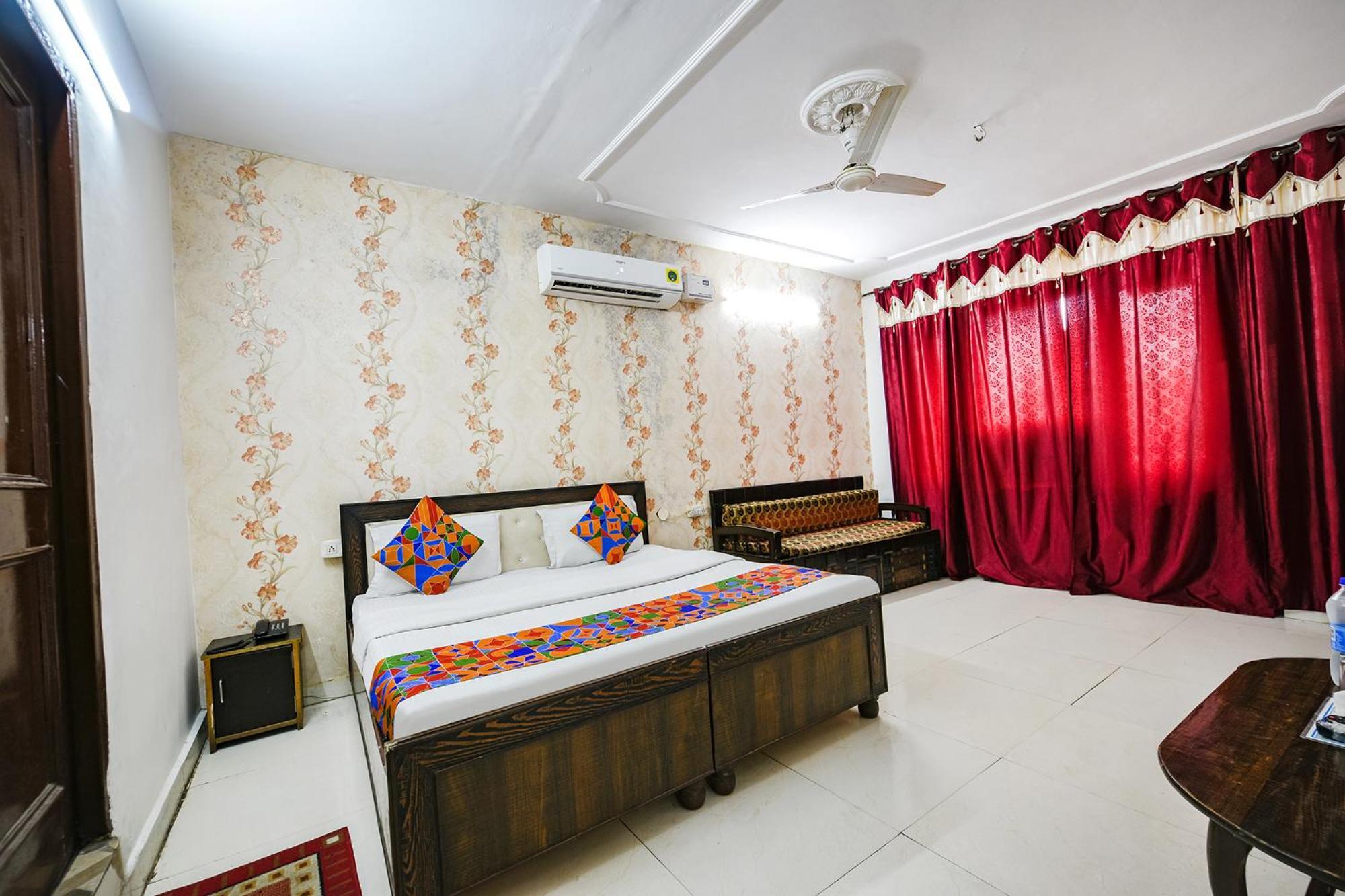 Fabexpress Diamond Sec 45 Hotel Chandigarh Luaran gambar